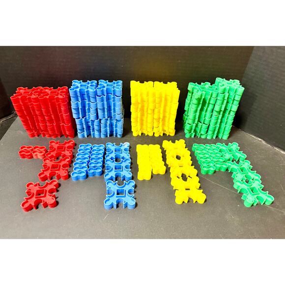 Knickerbocker Plastic Co. 1950's Puzzle Building Blocks Snowflake Locking 124 pc - Picture 1 of 3